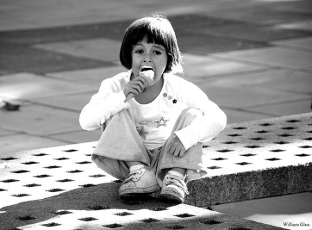 Girl eating ice cream http://www.flickr.com/photos/williamglen/3172916309/